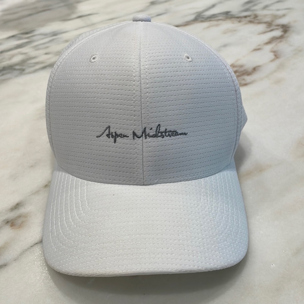 White flex fit hat with logo